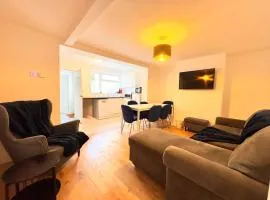 Entire New 4 Bed House Southampton 10 Guests