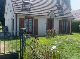 Maison Bourg-Achard, hotel in Bourg-Achard