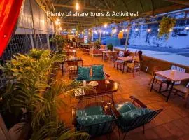 Social Backpacker Hostel & Rooftop Bar