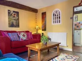 Sunny Meadow Cottage