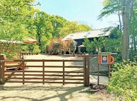 Benchwood House