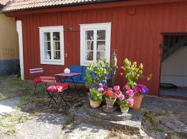 Elsasgården - Brygghuset, hotel in Mörbylånga