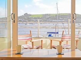 Shorewaters, hotel in Appledore