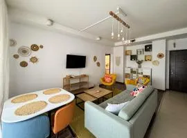 BySara-Stylish 3BR with Pool Access