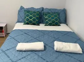 Private Double and Triple Room North London