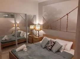 San Juan Gem 7BR-City Views & Onsite Pay Parking!