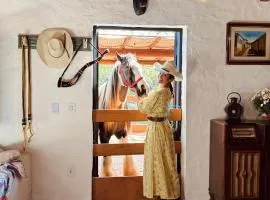 Chalé dos cavalos com cavalgadas e jacuzzi