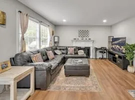 2 Bed, Moroccan style Tvs,Kids Essentials, Crib,walk to Golf