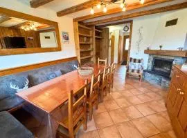 Chalet 5 pièces, 8 pers, au coeur de St Martin de Belleville, proche pistes et commodités - FR-1-452-65