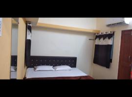 Shikhar guest house, hotel in Ujjain