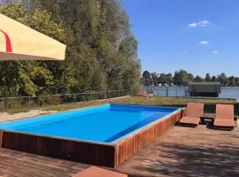 Vila Sava with Pool & Jacuzzi and House Boat