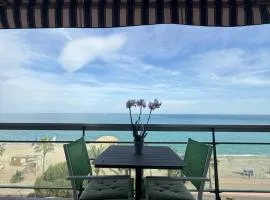 Beautiful beachfront apartment