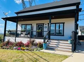 Elegant 3BR 2BA Retreat Near Ball Ground & Venues