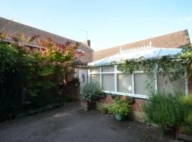 The Annex - Guest Gardens