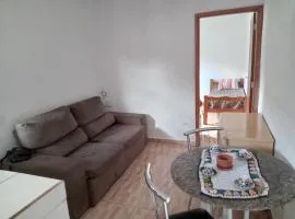Casa independente e espaçosa