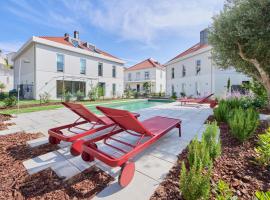 Luxury Villa by the Sea w Salty Pool, by TimeCooler, hotel in Oeiras