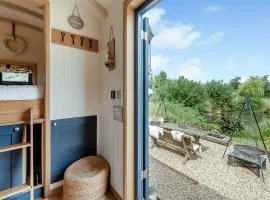 Lillie's Shepherd Hut - Uk50230