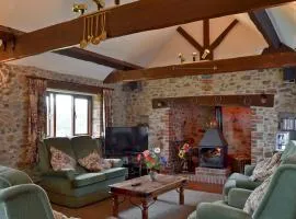 Stable Cottage - W40643