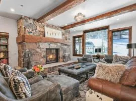 Grand Lodge - 3 Bedroom Deluxe #304 - Ski-in out condo