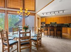 Pinnacle at Deer Valley Resort - Four Bedroom Condo with Hot Tub #1470 condo