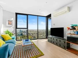 Chilla Sky 1B1B APT with Sunshine View