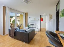 Gemütliche Fewo 1-3 Personen Balkon, Küche, Badewanne, Smart TV, Arbeitsplatz