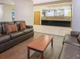 Super 8 By Wyndham Garland North Dallas Area