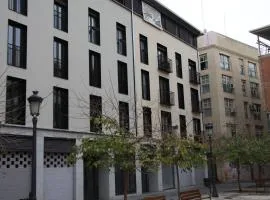 Apartamentos Hiedra y Tapinería Mercado Central