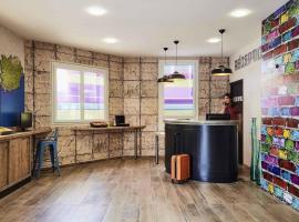 Ibis Styles Hy&egrave;res Rooftop & Spa