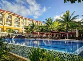 3-Bedroom Resort-Style Getaway in Sanremo Oasis!