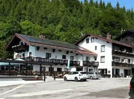 Hotel Gundl Alm
