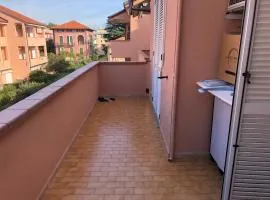 Bilocale con ampio terrazzo