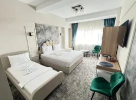 Premium Rooms & Boutique Apartments with Free Parking