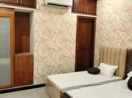 Girls hostel Executive Karachi defence view, hostel in Karachi