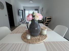 Balaton Royal Residence Balatonfőkajár, Hotel in Balatonfőkajár