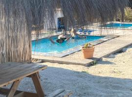 Eco Lodge Lorotuerto, B&B in Guanaqueros