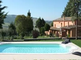 Elegant Tuscan Holiday Home