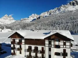 Appartamento di Lusso con Vista Lago a Misurina - Cortina