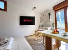 New Apartment - 10 minutes Beach-WiFi-Netflix-AC