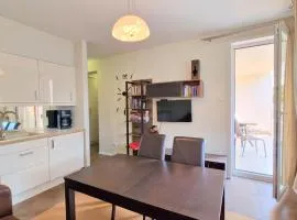 Lux Apartment Art