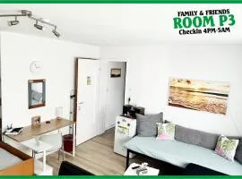Family & Friends Room P3, 5 beds, 25qm, Check-in 4PM till 5AM