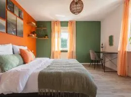 Das orange Haus in der Nähe Frankfurt