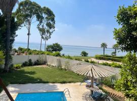 Villa 5 with Private Pool, hotel com piscina em Fayed