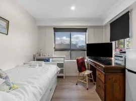 72-2HS Abnb-Style Urban Pearl, Parking, Pool and Step to Darling Harbour