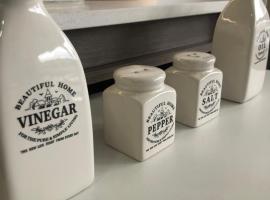 Studio 2 minutes from Ñuñoa Metro in the best neighborhood, hotel en Santiago