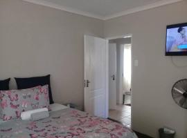 Encome Guest house, hotel in Pongola