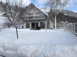 LE Grand Sorbier, Hotel in Le Ménil
