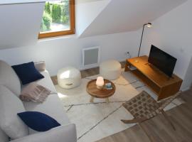 Grand duplex ensoleillé pour 7 Résidence Violaine, ξενοδοχείο σε Le Monetier-les-Bains