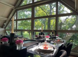 HuisXI, Hotel in Eys