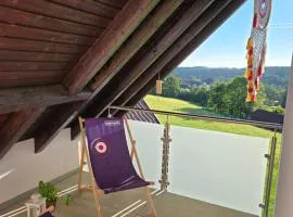 Schwarzwald-Oase mit Panoramabalkon - 3 Schlafzimmer - 6 Gäste